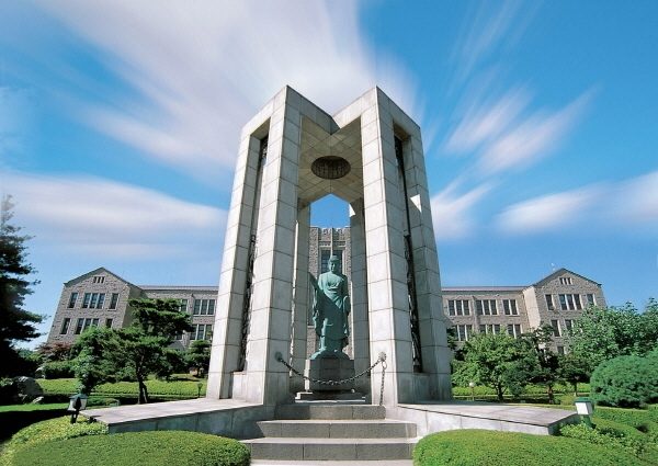 ‘팔정도 청동여래입상