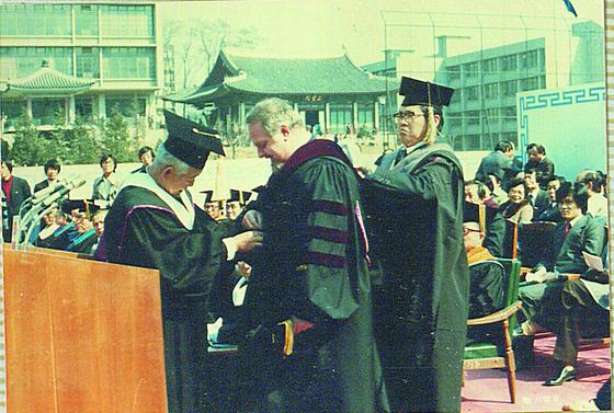 1980년대 학위수여식